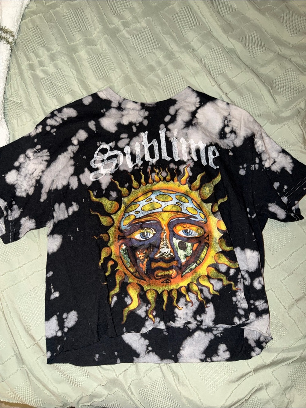 Tie-Dye Sun Graphic Wall Art Tee - Black & White